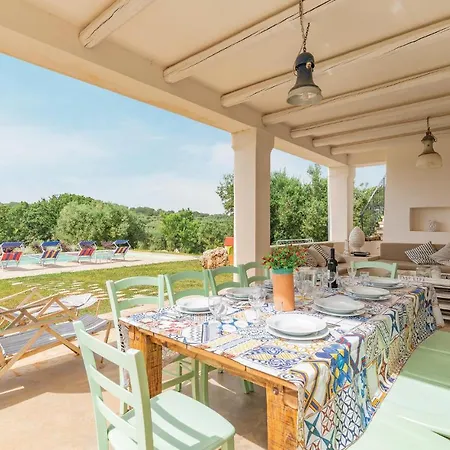 Five-bedroom Holiday In Vakantiehuis